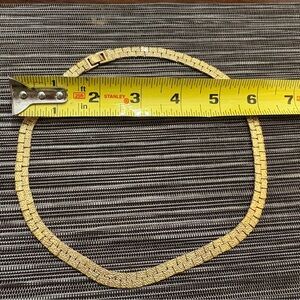 Elegant Gold Necklace